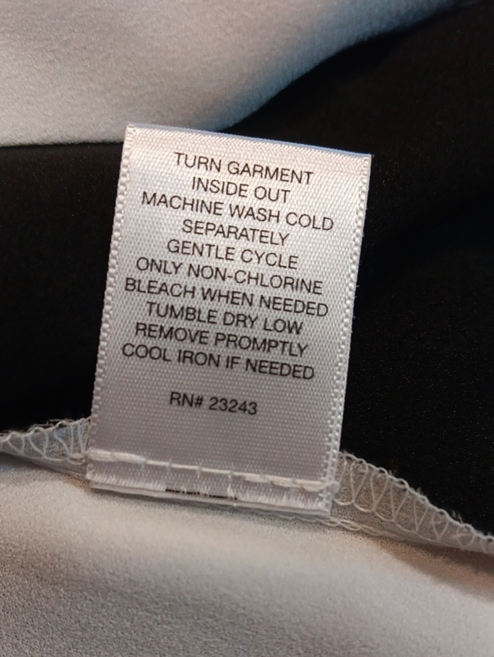 New York & Company Black and White Colorblock Button-Down Shirt - Picture 10 of 13